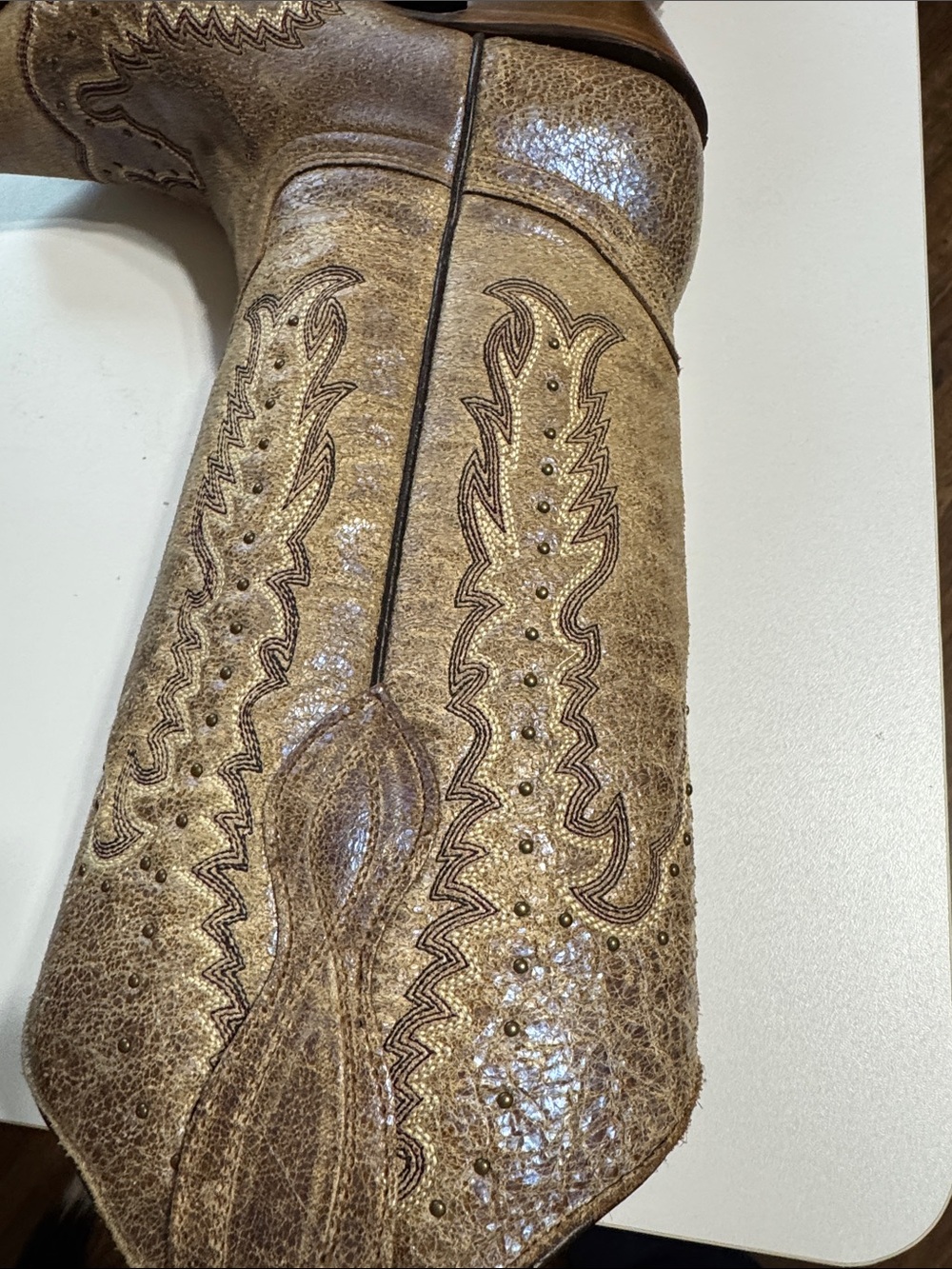 Circle G Distressed Tan Western Embroidered Cowboy Boots Made in Mexico - Picture 5 of 14
